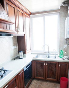 歐式豪華廚房設計 在六安打造您的品位生活空間